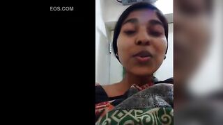 देसी आंटी के बड़े बूब्स का वेबकैम शो